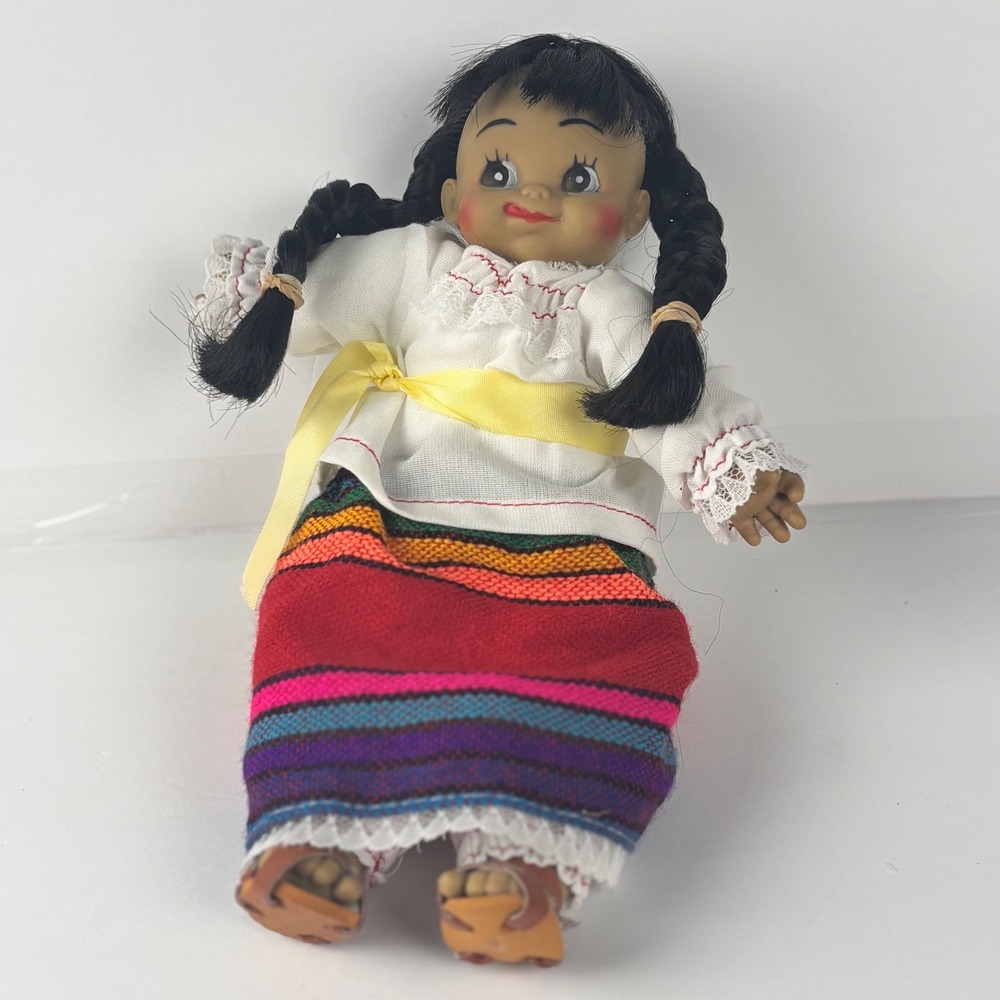 Handmade Folk Art Doll Mexican Girl Traditional Dress Colorful Skirt‎ VINTAGE